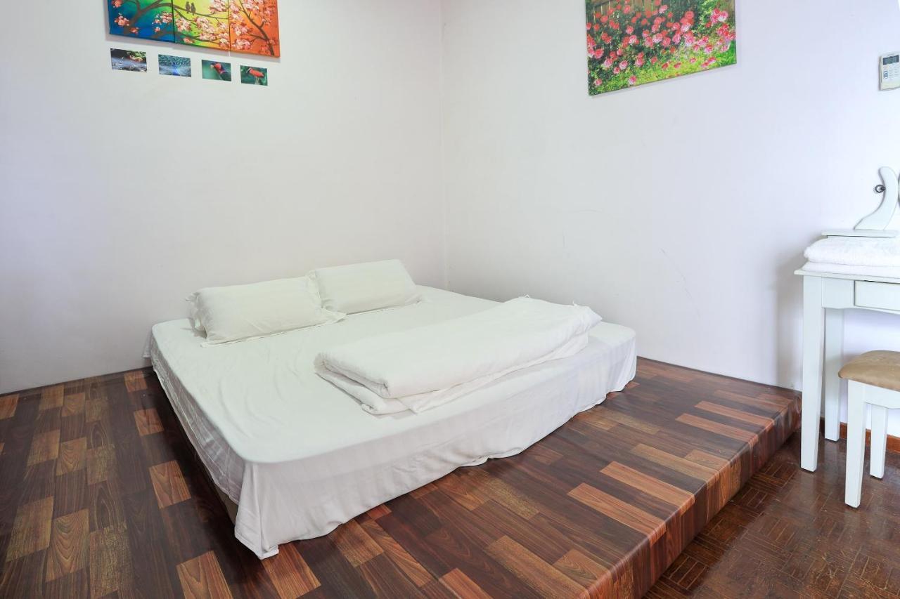 Oyo Home 90229, 3 Little Birds Homestay 4Bhk Malacca Bagian luar foto