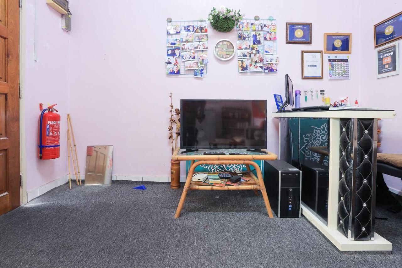 Oyo Home 90229, 3 Little Birds Homestay 4Bhk Malacca Bagian luar foto