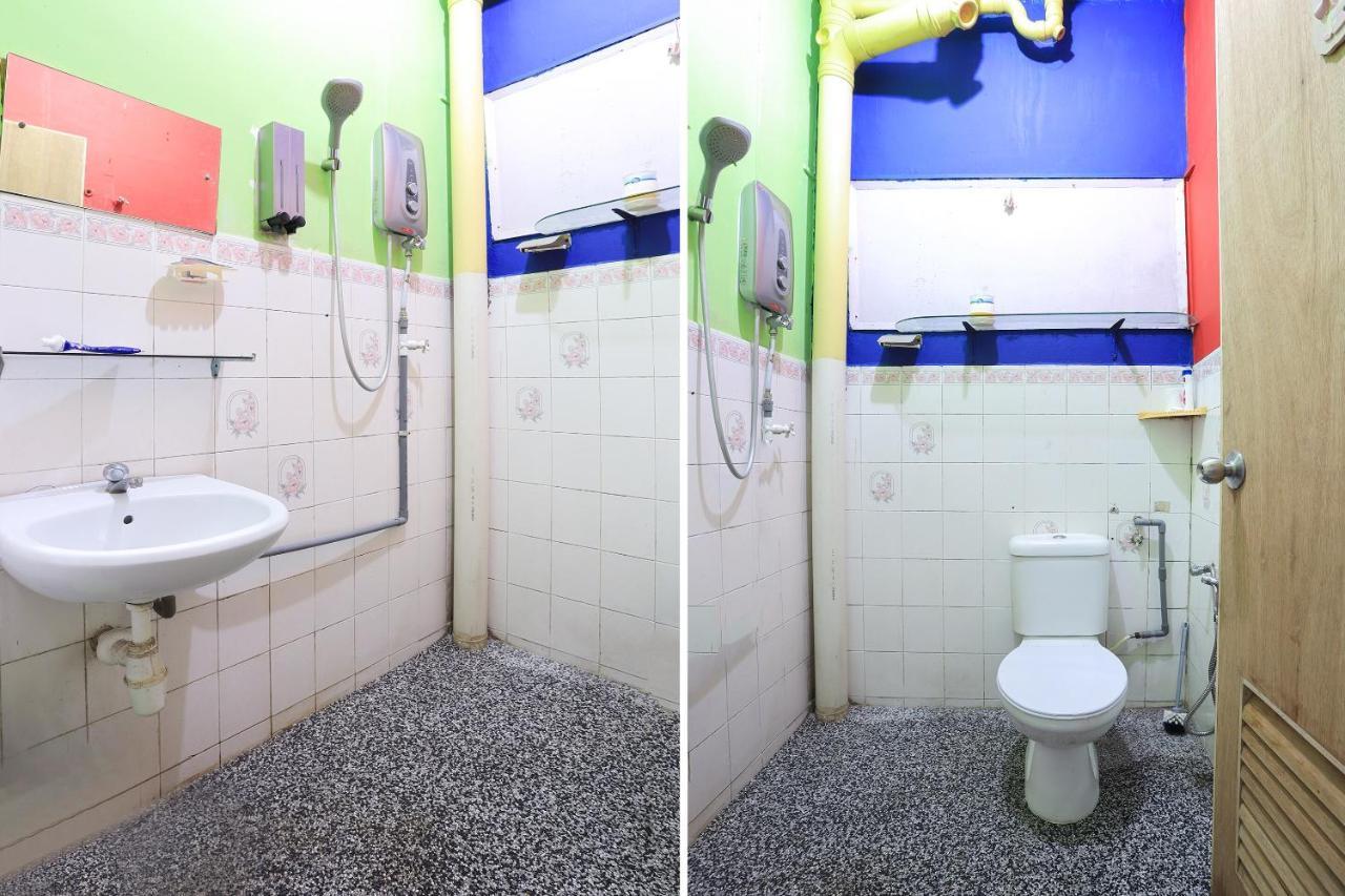 Oyo Home 90229, 3 Little Birds Homestay 4Bhk Malacca Bagian luar foto